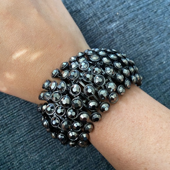 Silver stretch bracelet - Picture 2 of 2